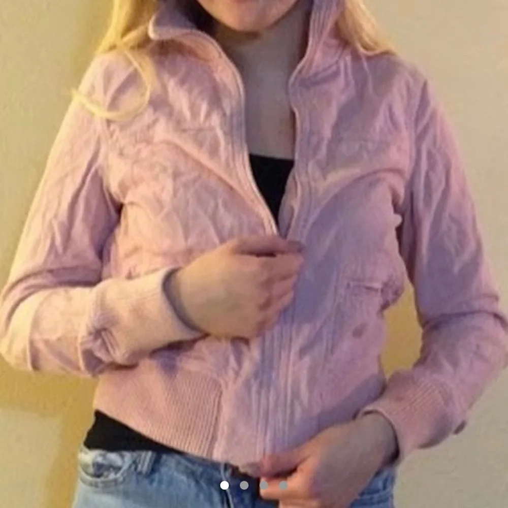 High end Hong Kong fit turtleneck jacket. Pink, perfect for fall. Street… - Picture 1 of 4